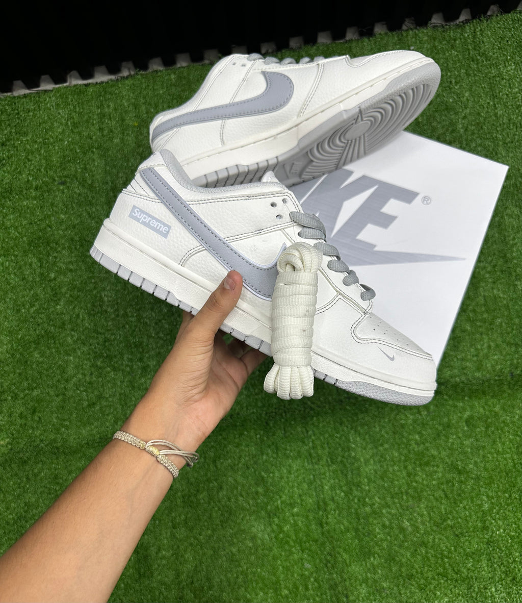 NIKE SB DUNK LOW BLANCO